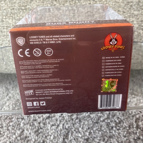 XXRay Looney Tunes Bugs Bunny Dissected Vinyl Art Figure - Picture 6 of 6